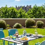 Sowell Les Chevaliers Hotel