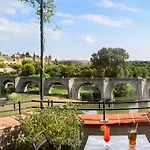 Otel Sowell Les Chevaliers 4*