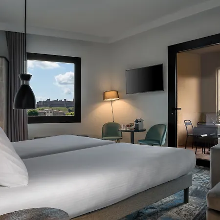 Hotel Sowell Les Chevaliers 4*