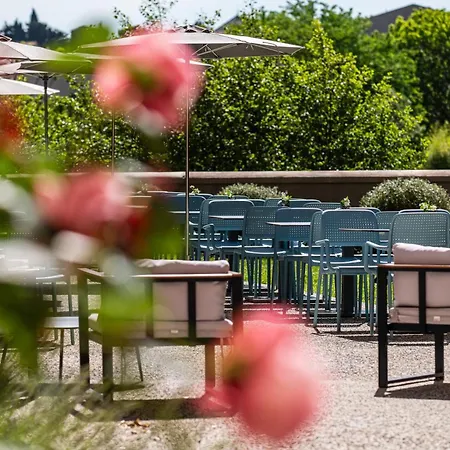 Sowell Les Chevaliers Hotel 4*