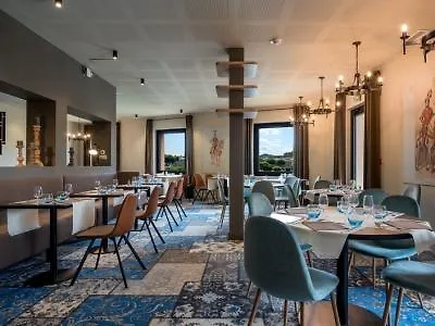 Sowell Les Chevaliers Hotel 4*