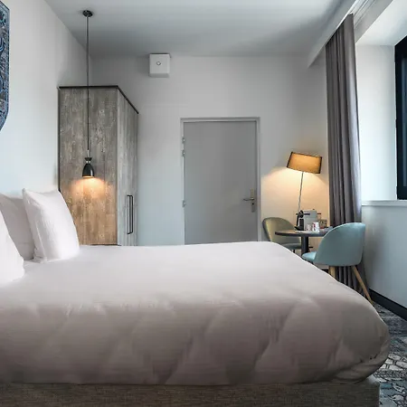 Sowell Les Chevaliers 4* Carcasona