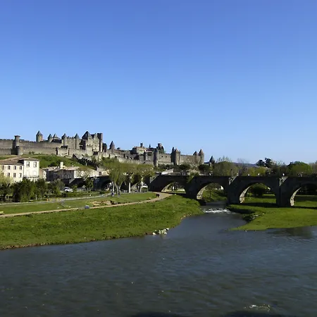 Hotel Sowell Les Chevaliers 4*