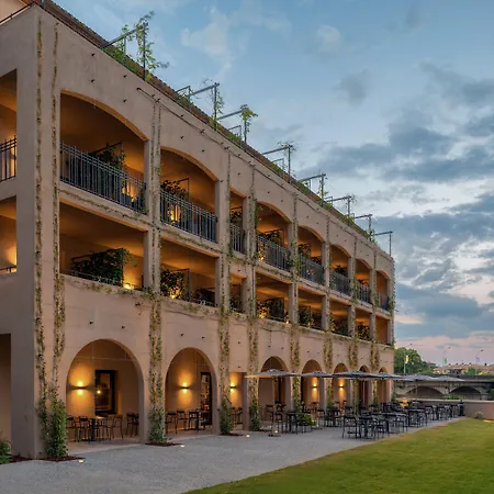 Hotel Sowell Les Chevaliers