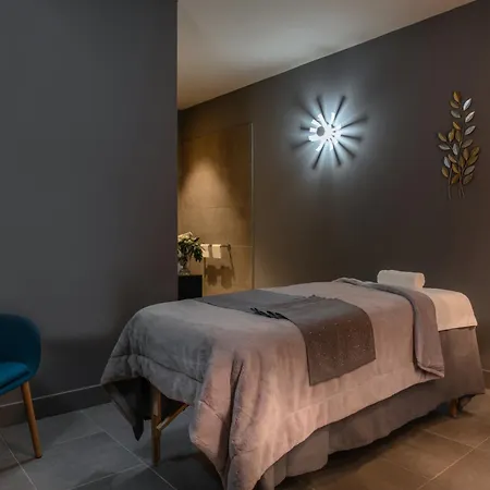 Hotel Sowell Les Chevaliers