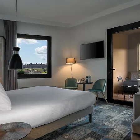 Sowell Les Chevaliers Hotel 4*