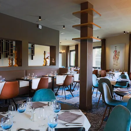 Sowell Les Chevaliers 4* Carcasona