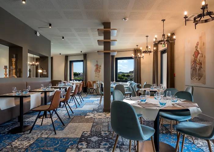 Hotel Sowell Les Chevaliers 4*