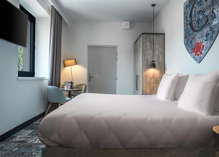 Sowell Les Chevaliers Hotel