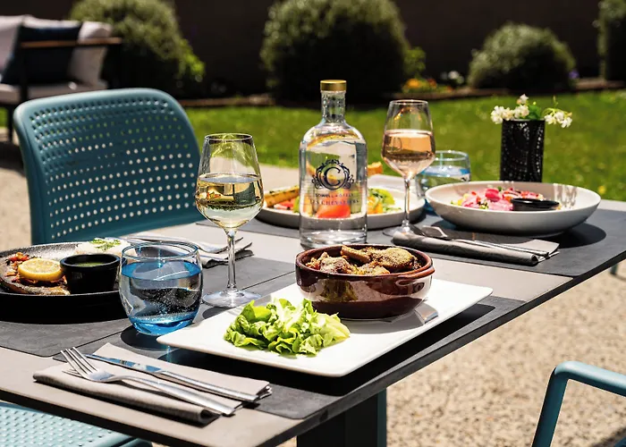 Sowell Les Chevaliers Отель